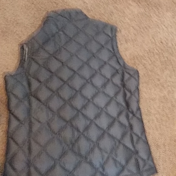 Vest - Picture 3 of 3